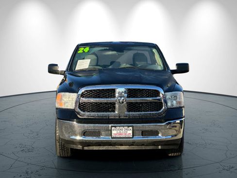 Used 2024 RAM 1500 Classic SLT image 9