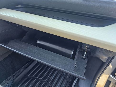 Used 2019 Subaru Ascent Premium image 13