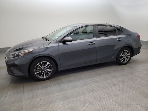 Used 2023 Kia Forte LXS FWD image 2