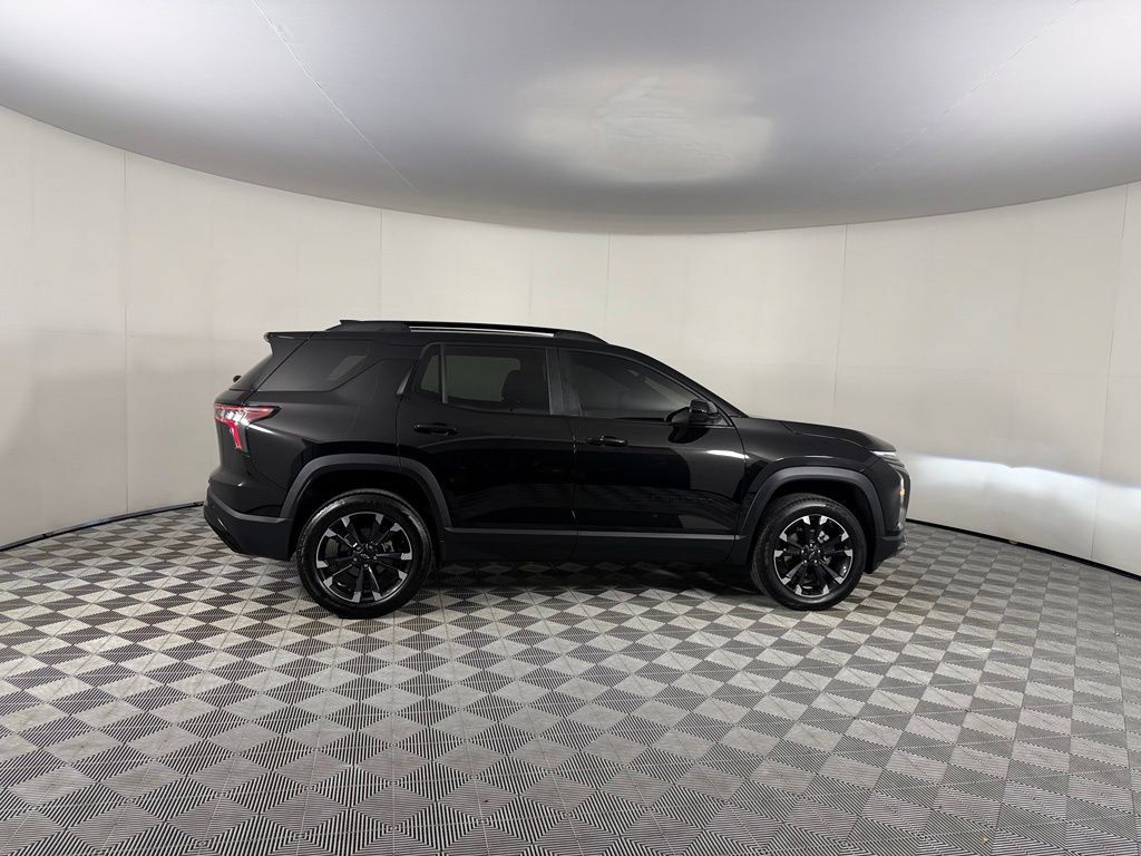 Used 2026 Chevrolet Equinox RS w/ LPO, Floor Liner Package FWD image 5