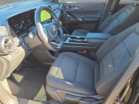 Used 2025 Chevrolet Equinox LT image 15