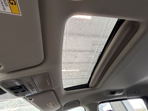 New 2026 Honda Odyssey EX-L image 25