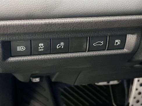Used 2026 Toyota Camry XSE FWD image 17