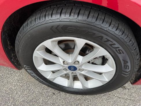 Used 2020 Ford Fusion SE FWD image 9