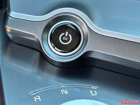 Used 2023 Kia EV6 Wind RWD image 26