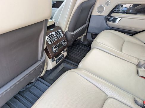 Used 2022 Land Rover Range Rover Westminster Edition image 16