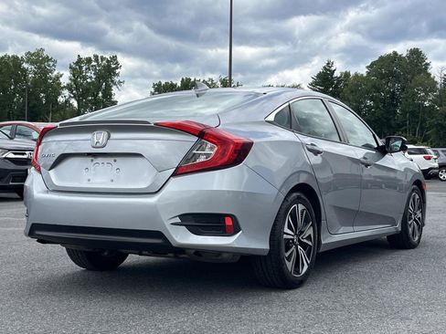 Used 2017 Honda Civic EX-T image 6