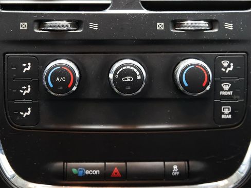 Used 2013 Dodge Grand Caravan American Value Package image 13