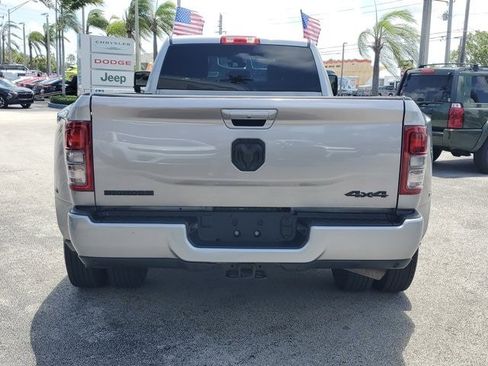 Certified 2024 RAM 3500 Big Horn w/ Night Edition AWD/4WD image 6