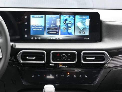 New 2026 Nissan Sentra SV w/ SV Convenience Package FWD image 12
