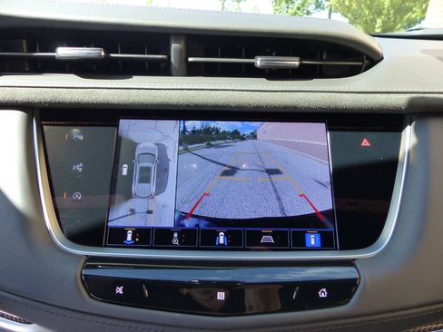 Used 2021 Cadillac XT5 Sportv w/ Platinum Package AWD/4WD image 36
