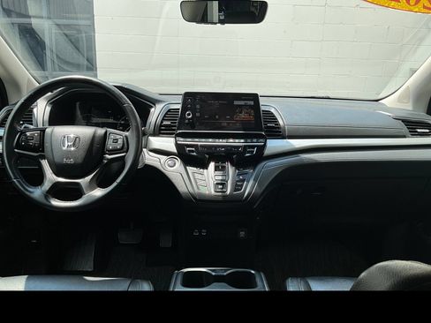 Used 2025 Honda Odyssey EX-L image 4
