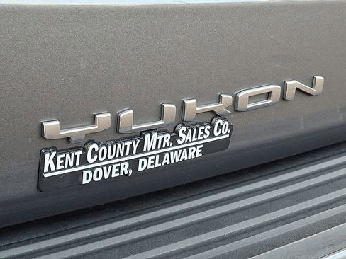 Used 2021 GMC Yukon XL Denali w/ Denali Premium Package image 35