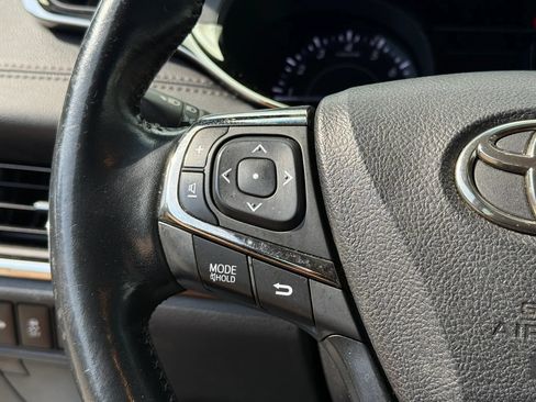 Used 2014 Toyota Avalon XLE Touring FWD image 20