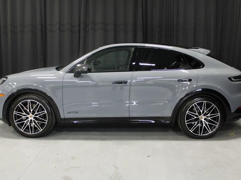 Certified 2025 Porsche Cayenne GTS image 2