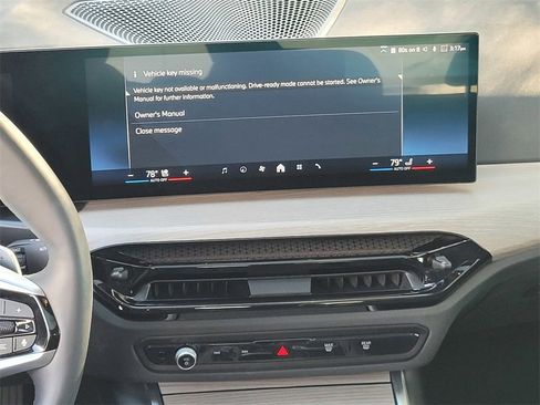 Used 2025 BMW 330i Sedan image 14