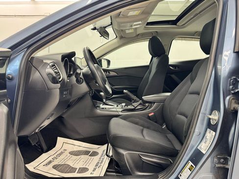 Used 2016 MAZDA MAZDA3 i Touring FWD image 10