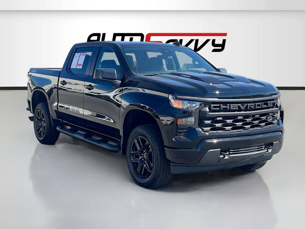 Used 2026 Chevrolet Silverado 1500 Custom Trail Boss w/ Turbomax Blackout Package AWD/4WD image 1