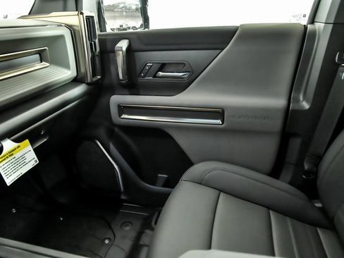 New 2025 GMC Hummer EV 2X w/ LPO, Sport Package image 17