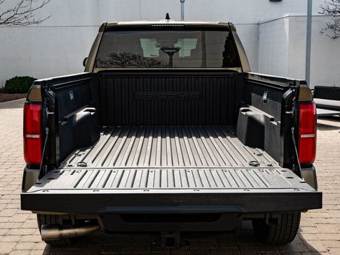 Used 2025 Toyota Tacoma TRD Sport AWD/4WD image 22