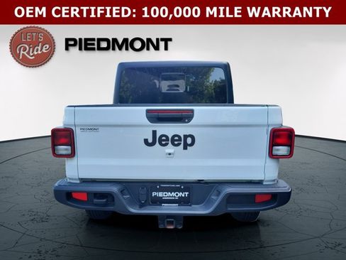 Used 2023 Jeep Gladiator Sport AWD/4WD image 6