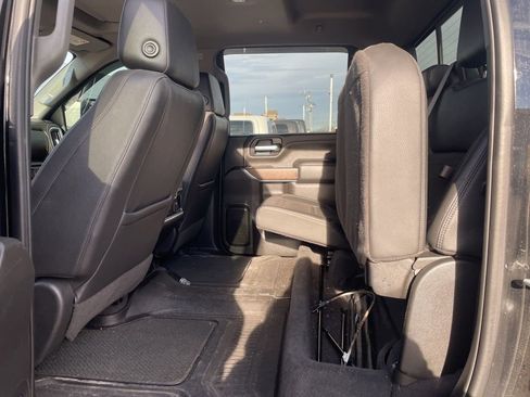 Used 2021 GMC Sierra 3500 Denali w/ Denali Black Diamond Edition image 38