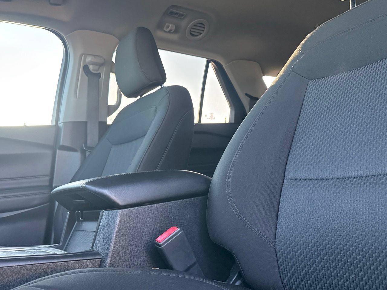 Used 2022 Ford Explorer XLT RWD image 41