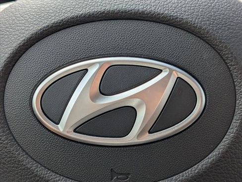 Used 2025 Hyundai Palisade SEL image 13