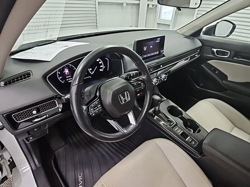 Used 2024 Honda Civic EX-L image 12
