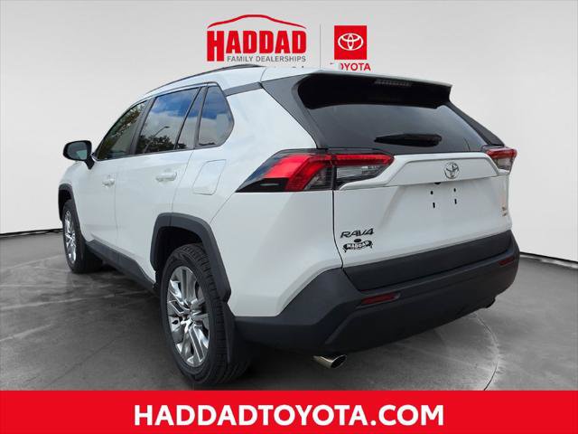 Certified 2020 Toyota RAV4 XLE Premium AWD/4WD image 3