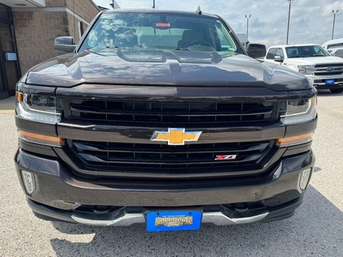 Used 2018 Chevrolet Silverado 1500 LT w/ All Star Edition AWD/4WD image 9
