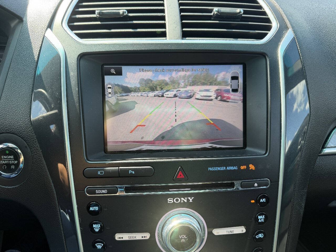 Used 2016 Ford Explorer Sport w/ Equipment Group 401A AWD/4WD image 29