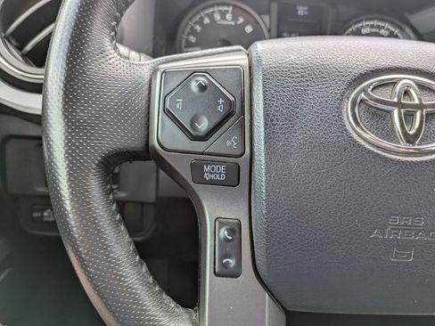 Used 2018 Toyota Tacoma TRD Sport w/ Technology Package AWD/4WD image 13