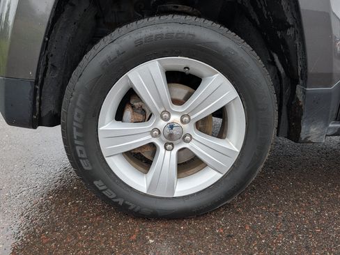 Used 2014 Jeep Patriot Latitude AWD/4WD image 15