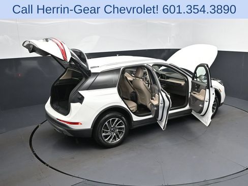 Used 2021 Lincoln Corsair FWD image 50