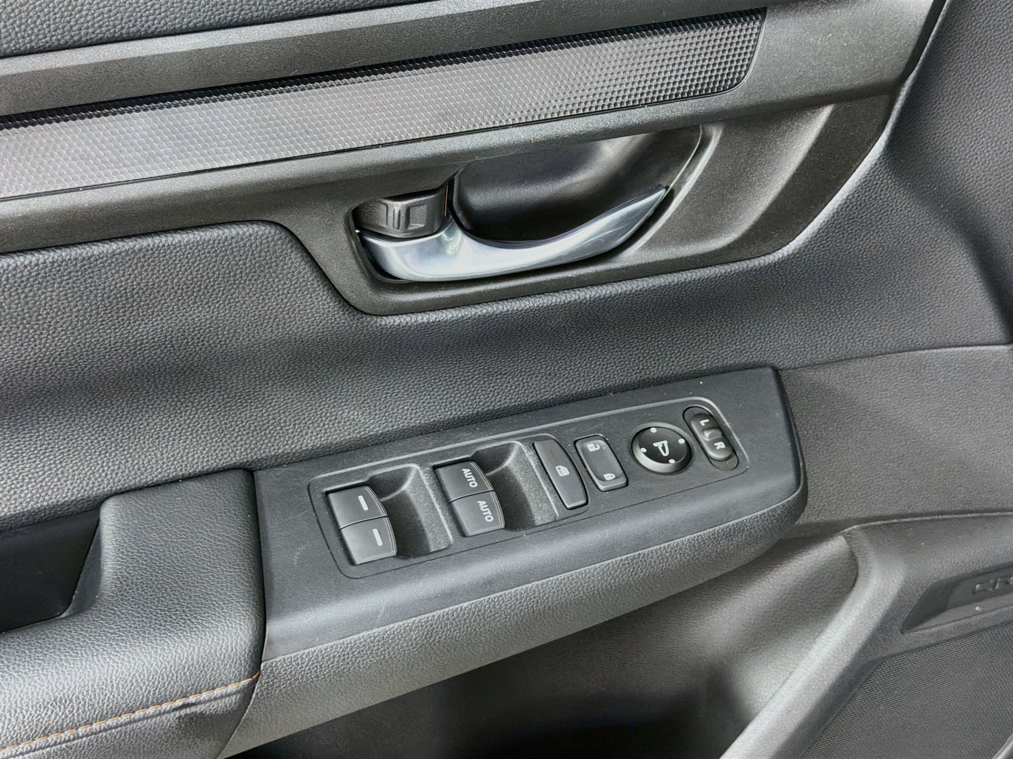 Used 2024 Honda CR-V Sport image 15