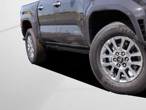 Used 2026 Toyota Tacoma Limited AWD/4WD image 3