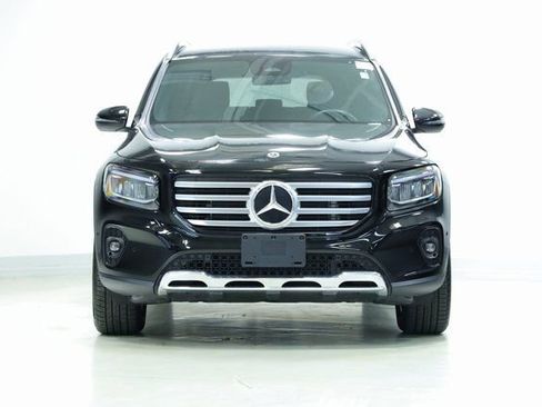 Used 2024 Mercedes-Benz GLB 250 4MATIC image 2