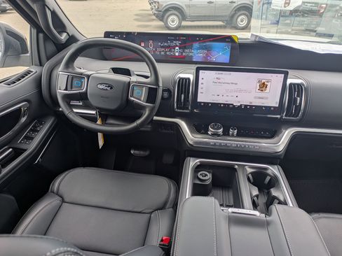 New 2026 Ford Expedition Max Platinum w/ Stealth Performance Package image 34