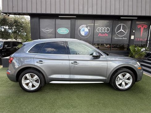 Used 2018 Audi Q5 2.0T Premium Plus w/ Premium Plus Package AWD/4WD image 8