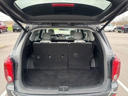 Used 2022 Hyundai Palisade SEL w/ 8P Bench Seat Package image 36