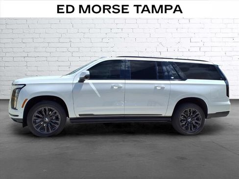 Used 2025 Cadillac Escalade ESV Sport w/ LPO, ONYX Package RWD image 2