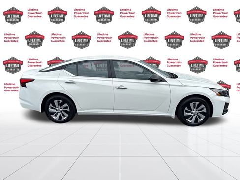 Certified 2025 Nissan Altima 2.5 S image 4