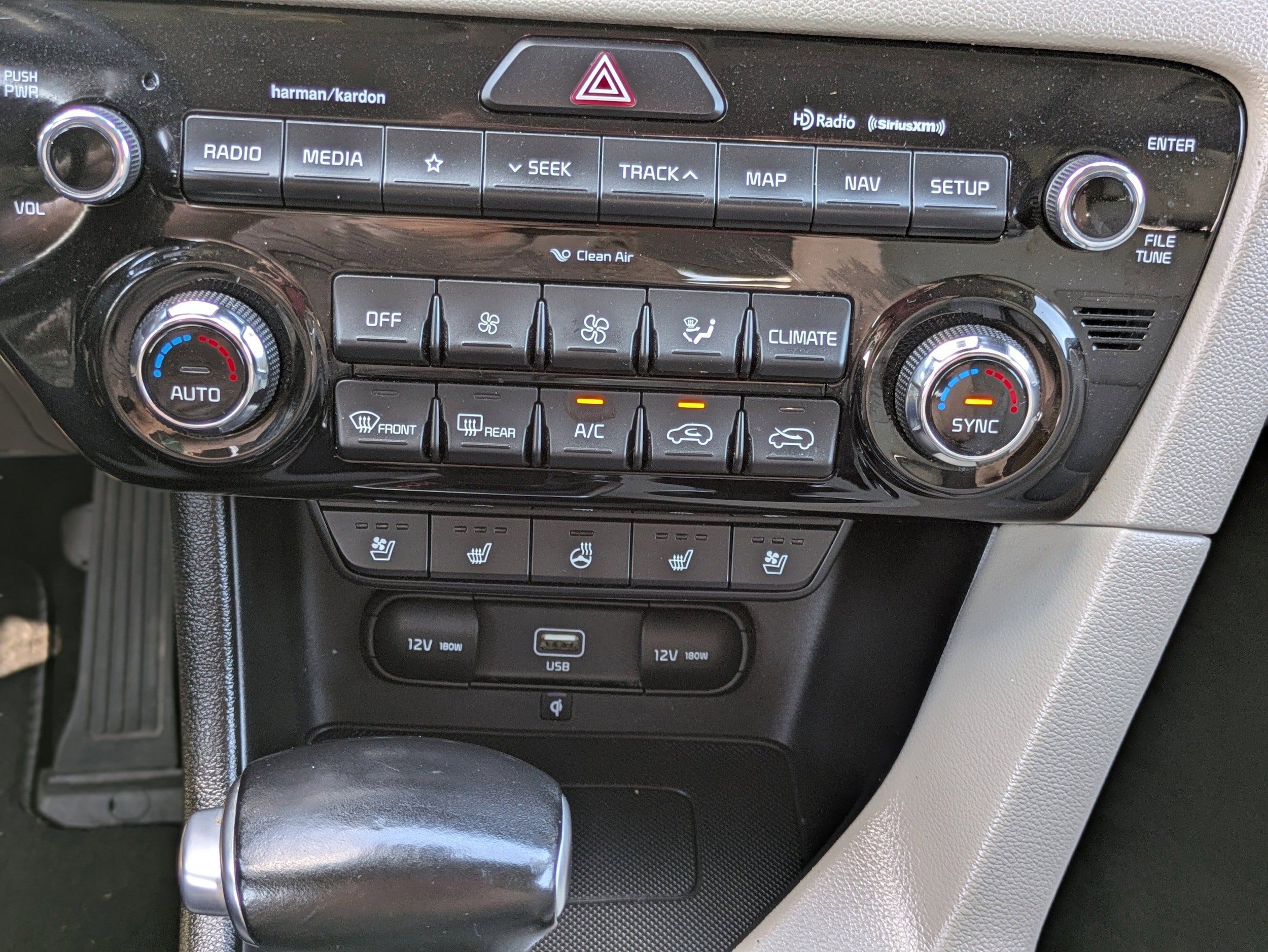 Used 2020 Kia Sportage EX w/ EX Technology Package FWD image 25