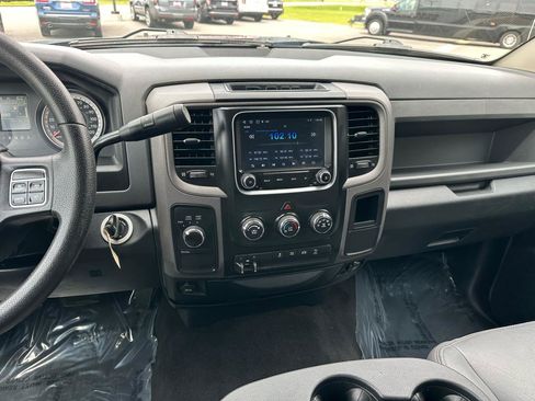 Used 2016 RAM 2500 Tradesman w/ Chrome Appearance Group AWD/4WD image 13