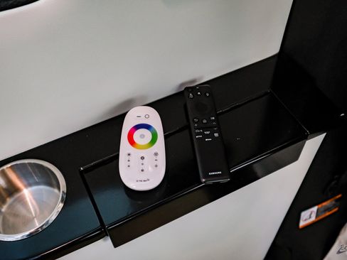 Used 2023 Mercedes-Benz Sprinter 3500 image 64