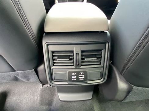 New 2026 Subaru Forester Premium AWD/4WD image 11