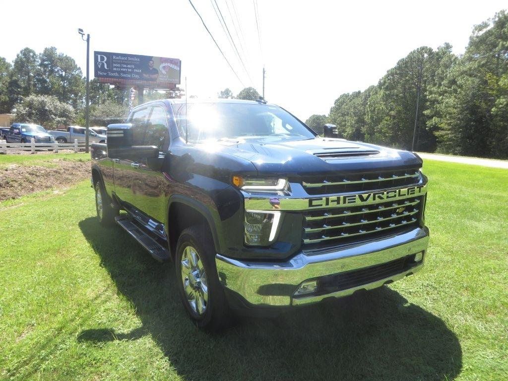 Used 2021 Chevrolet Silverado 2500 LTZ w/ LTZ Premium Package AWD/4WD image 4