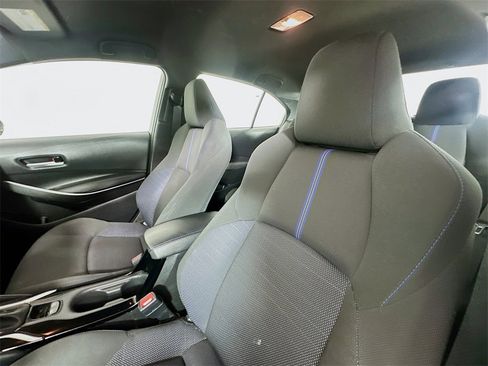 Used 2021 Toyota Corolla SE image 19