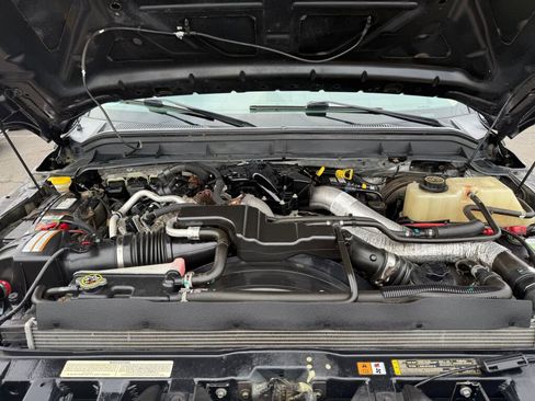 Used 2016 Ford F350 Lariat w/ Chrome Package image 31